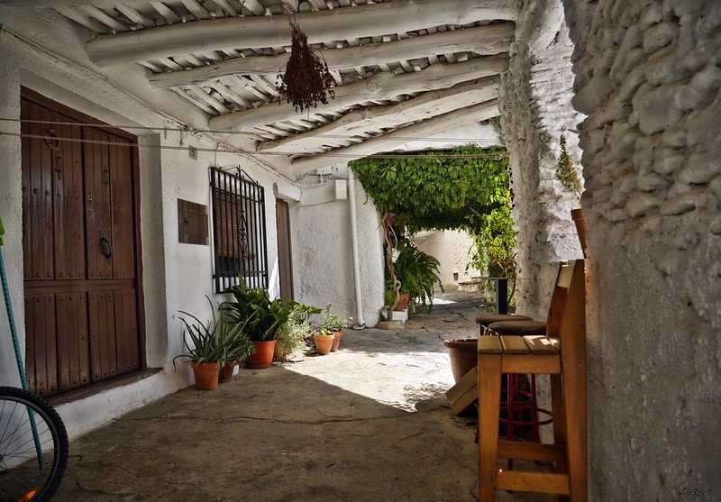 Descubre los pueblos más frescos de Granada para disfrutar del verano