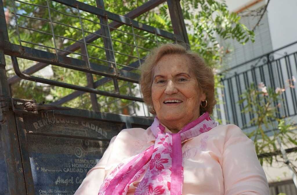 Capileira Celebra la Cultura Alpujarreña con la Gala del I Concurso Internacional de Poesía Leonor Almendros